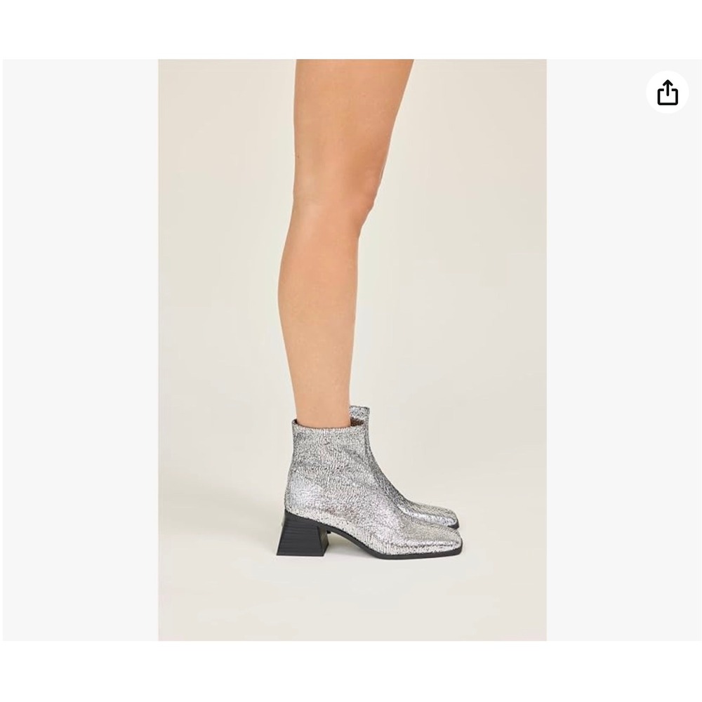 New Katy Perry Women's The Lolette Stretch Ankle Bootie Fashion Silver 6.5M/36.5